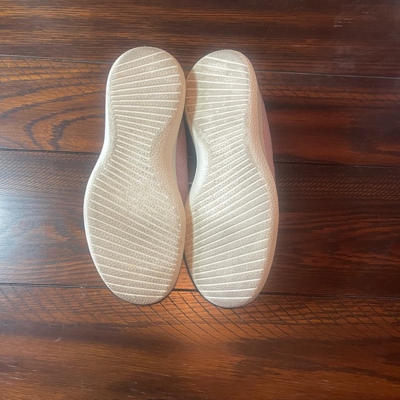 Like-new Allbirds Wool Runner Sneakers - 7 - Picture 6 of 7